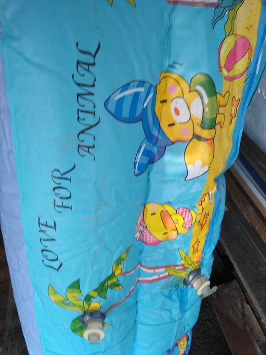 Детский бассейн , надувной, в хорош сост!