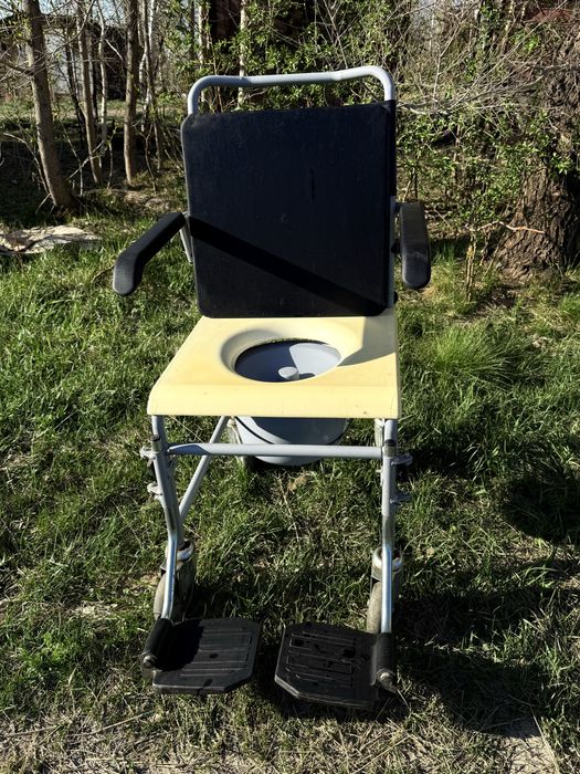 Стул для инвалидов