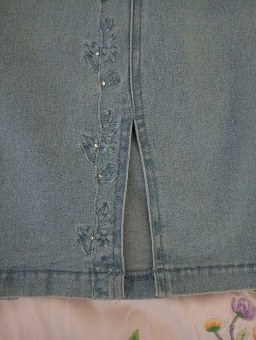 Юбка джинсовая р. 46