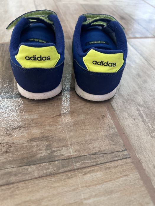 Детски маратонки адидас