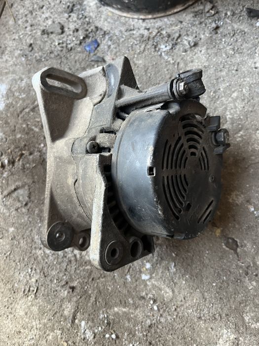 продам генератор 90А