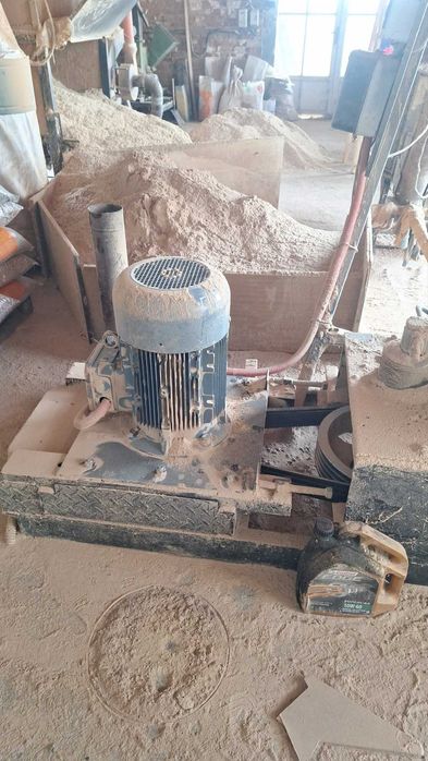 Машини за пелети