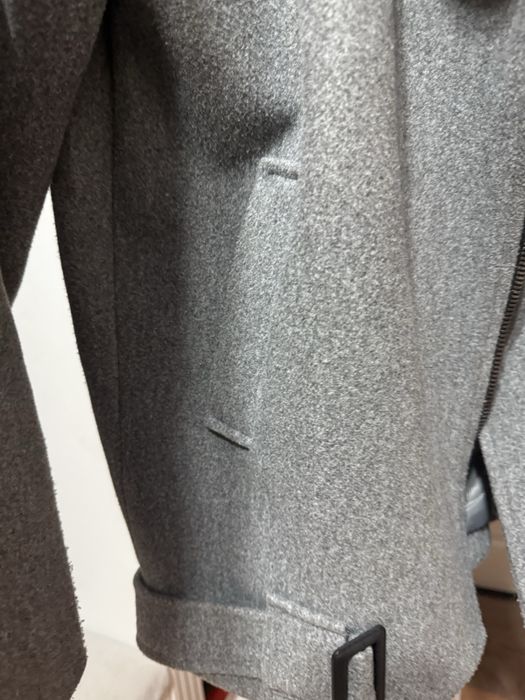 Продам пальто осенее