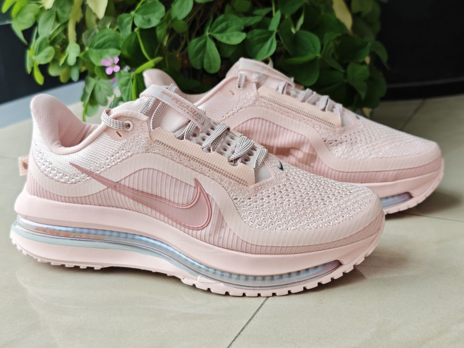 Nike Pegasus Premium