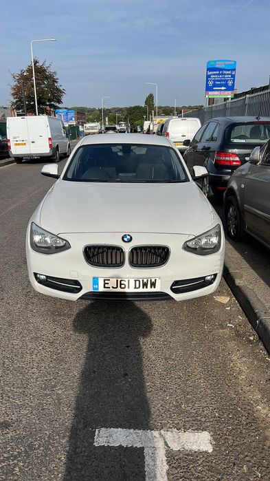 Bara fata capota aripi faruri radiatoare bmw seria 1 2012