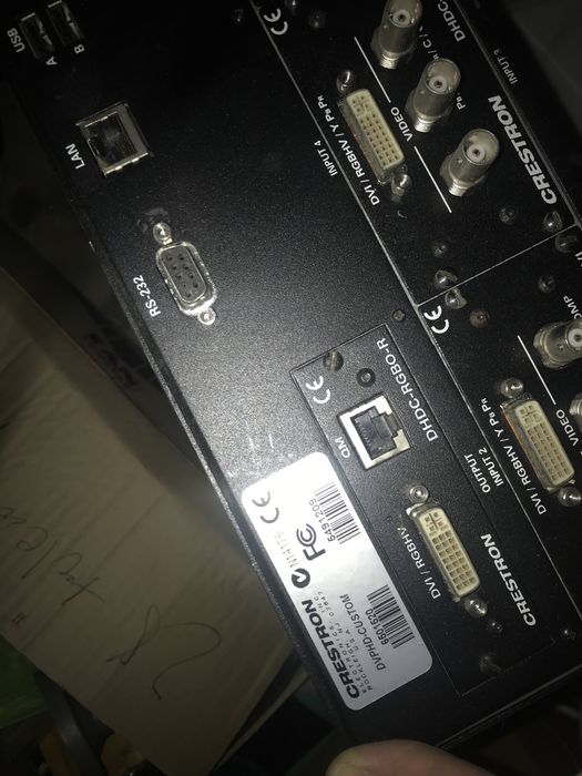 Crestron DVPHD-CUSTOM procesor prezentare