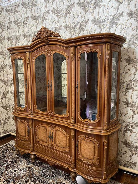 Стол стул и горка