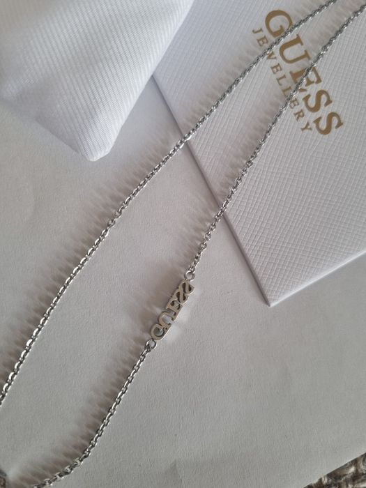 Дамско колие Guess