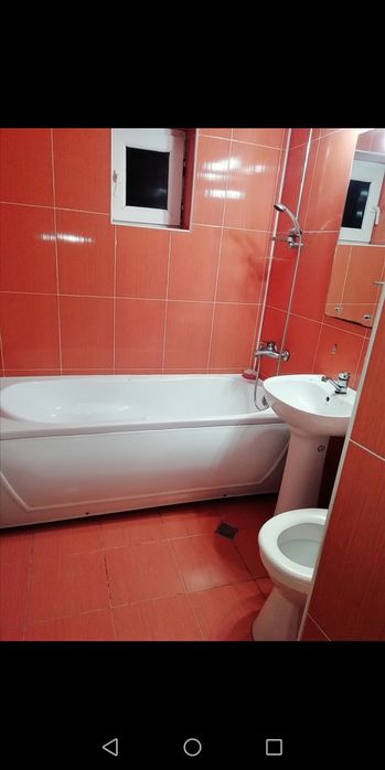Închiriez apartament cu doua camere