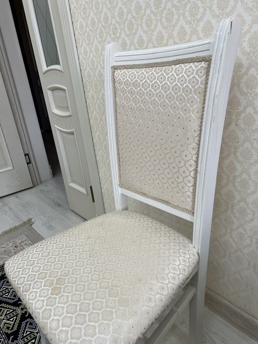 Стулья для гостиной
