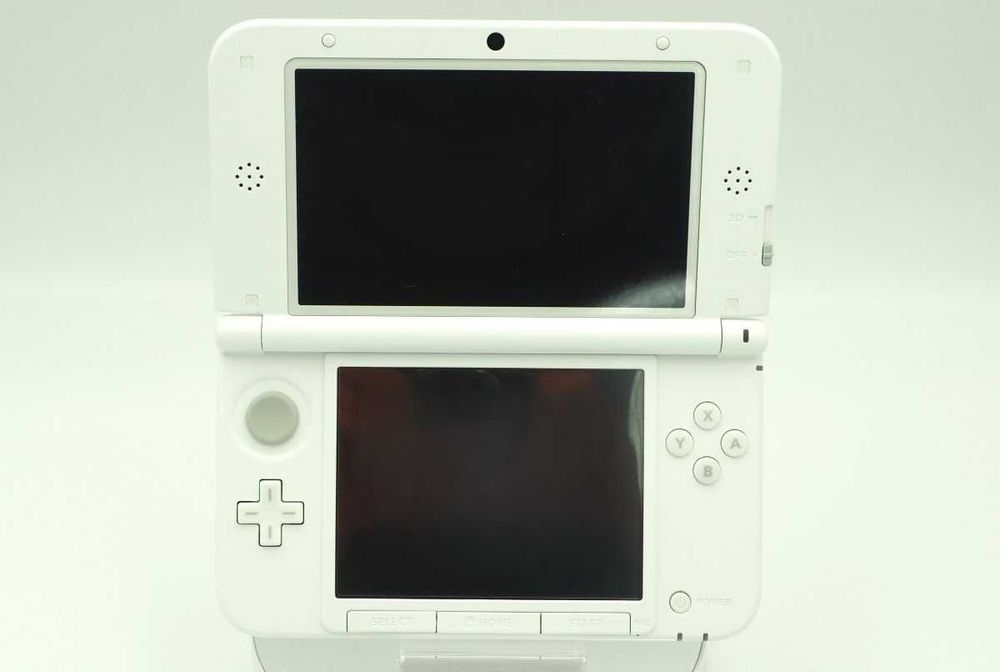 Nintendo 3DS XL Pink & White Japan Premium – Modată, 64GB