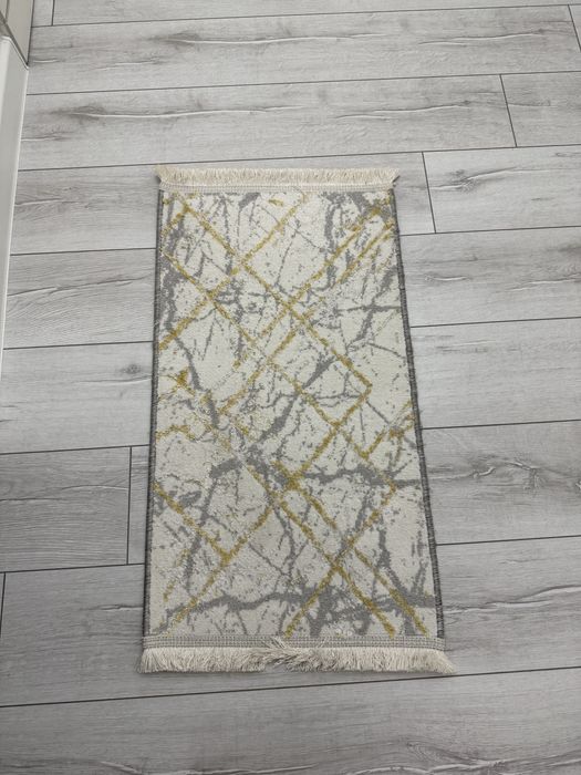 Продам разные ковры