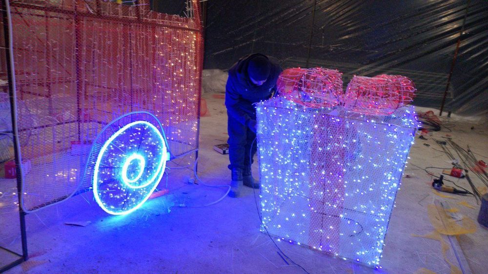 Изготовление новогодних фигур , оформление фасадов