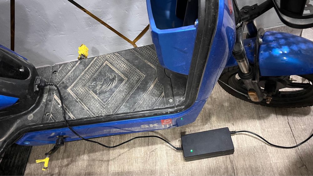 Продам электромопед марка:sk8