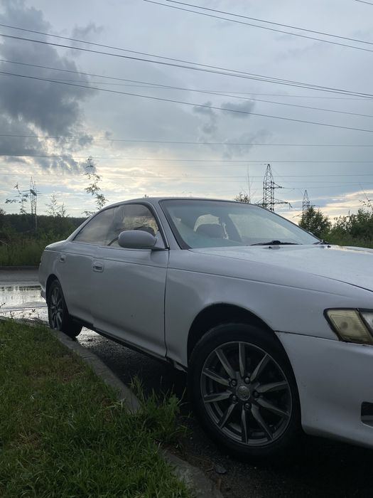 автомобиль Toyota Mark 2