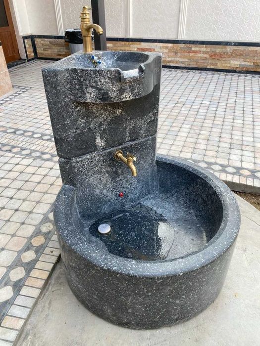 фонтаны, курны, водопады