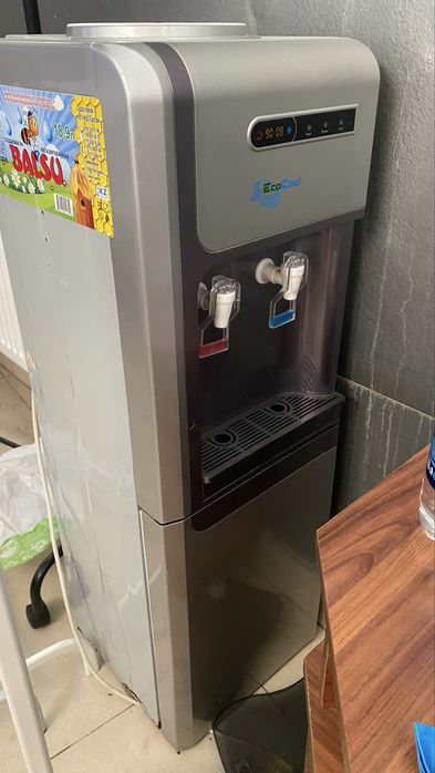 Продам кулер для воды в хорошем состояни
