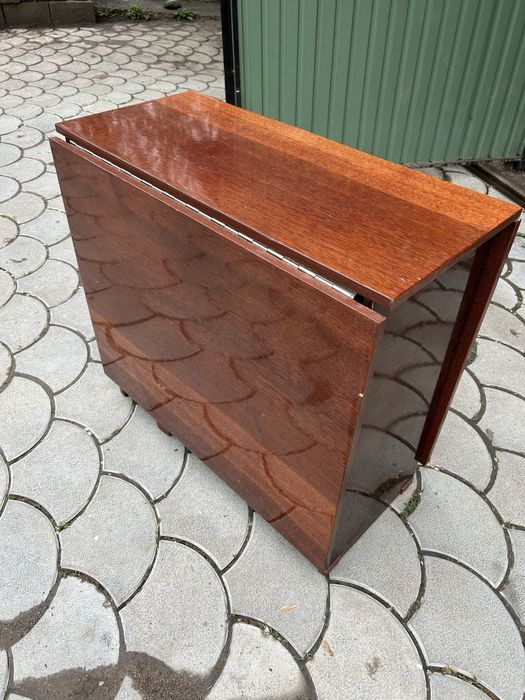 Стол-книжка полированный