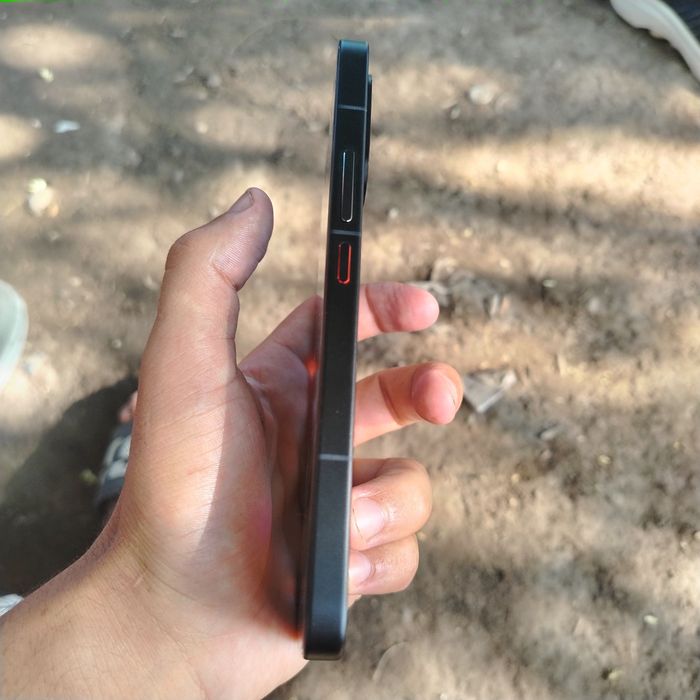 Pocco x8 pro max 12ga 512talik yengi 3 kun boldi olinganiga