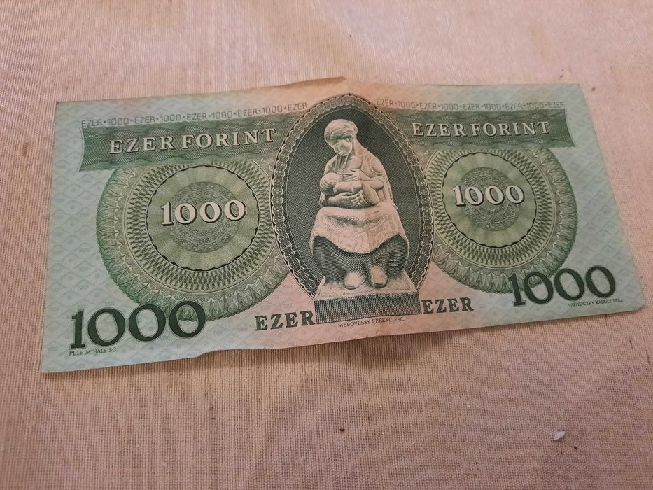 Продавам 1000 форинта - 1983 година