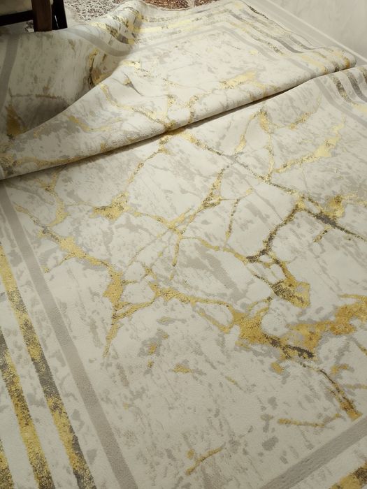 Ковер размером 2.50*5.00