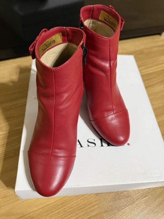 Ghete Dasha, din piele