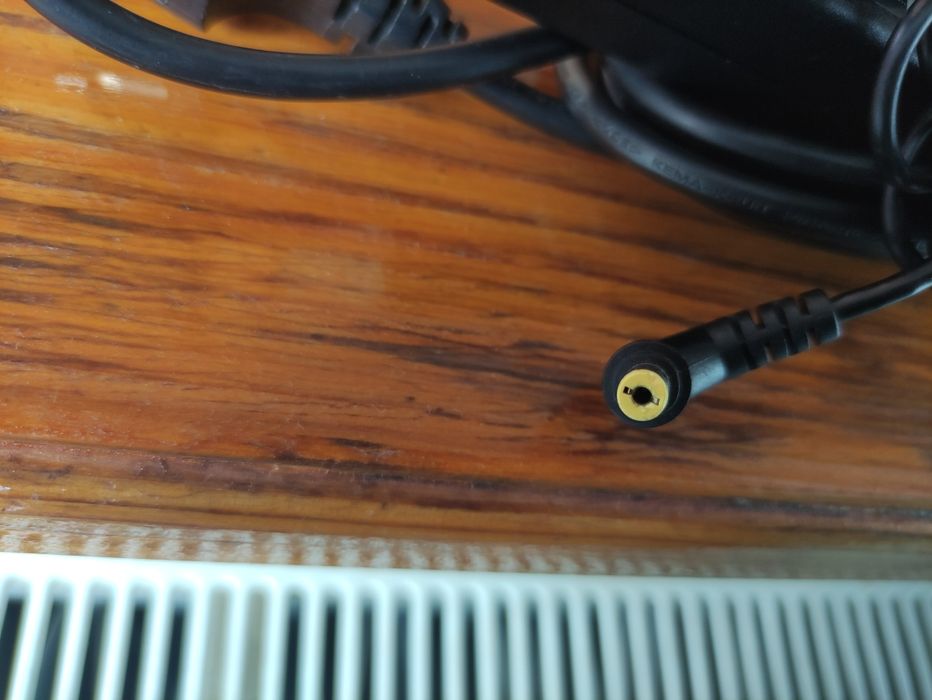 Încărcător Laptop 65w Delta Electronics , stare perfectă