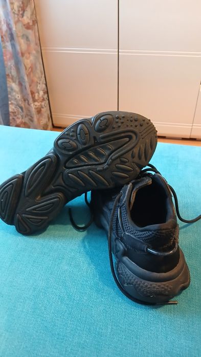 Adidași din piele pentru dame