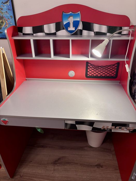 Срочно! Детский стол/ парта бренда Cilek