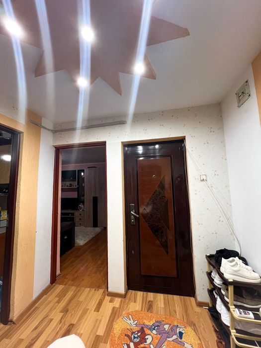 Apartament- 3camere de vanzare- Mobilat complet