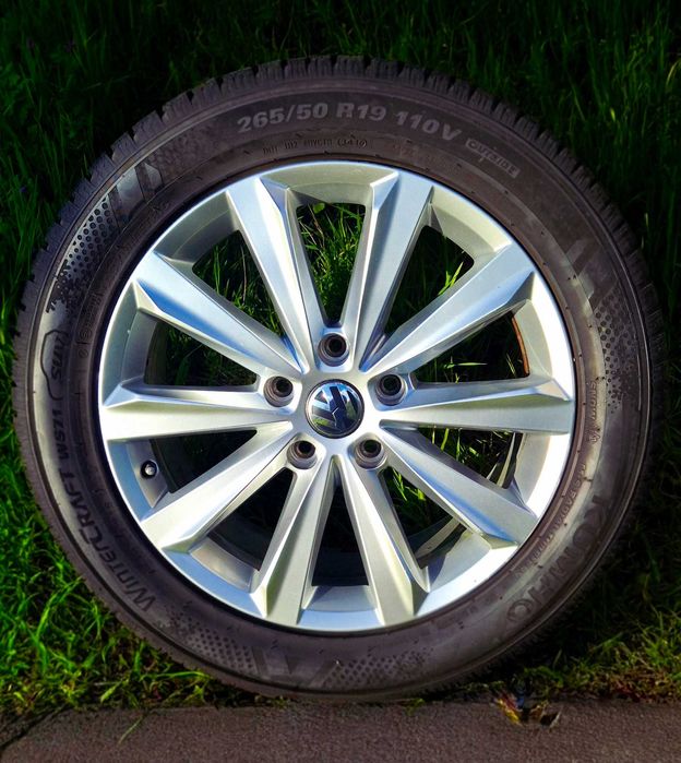 Оригинални джанти VW Touareg 19" 5x130 с зимни гуми – перфектни, Варна