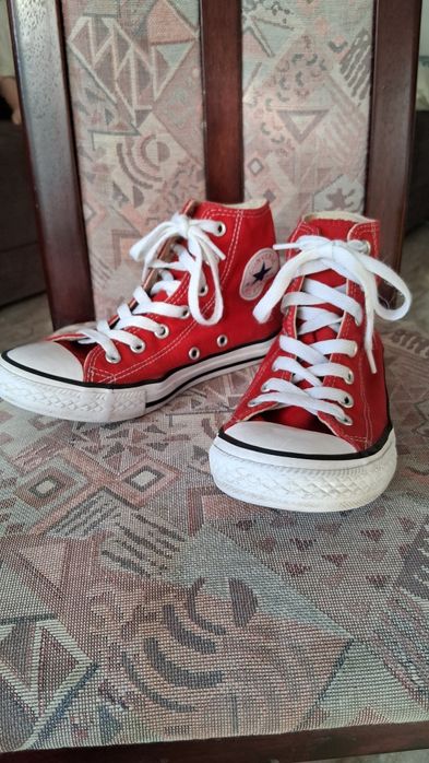 Детски маратонки Converse и Adidas Marvel