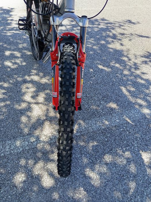 Продавам Веломотор 80CC