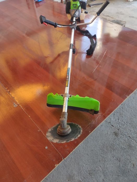 триммер бензиновый для травы