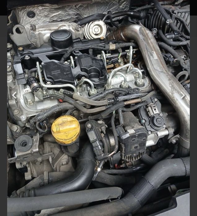 Motor Renault Laguna 3 Scenic 3 Trafic Opel Vivaro Nissan Primastar 2.0 dci euro 4 M9R 42.000 MILE