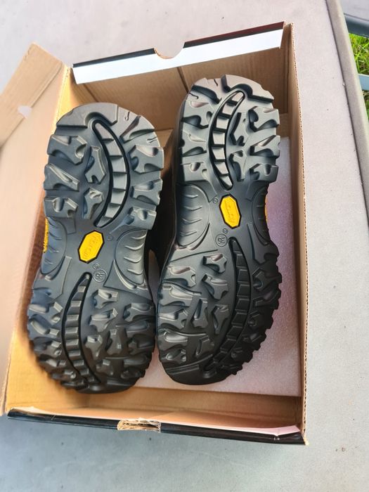 GRISPORT Bocanci dama trekkings 36
Bocanci dama trekkings
Bocanci dama