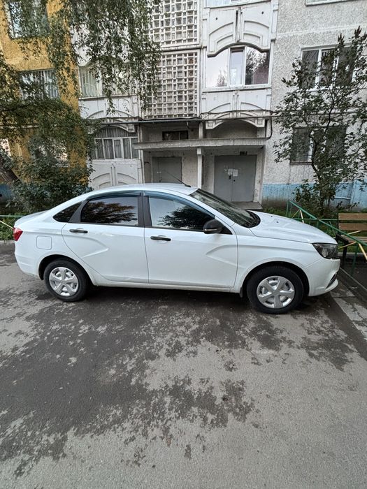 Продам весту в родном окрасе