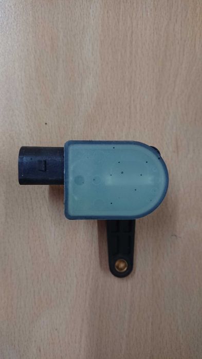 Mercedes OE сензор/датчик ниво предна ос