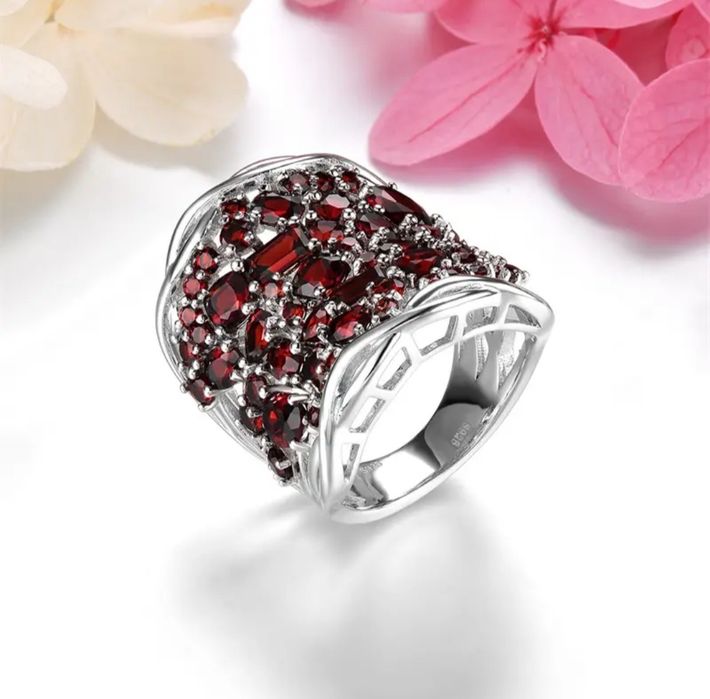 Натуральный гранат серебро кольцо