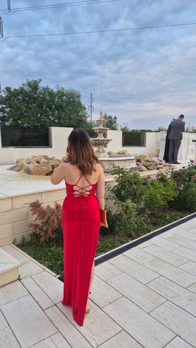 Rochie roșie mărimea M