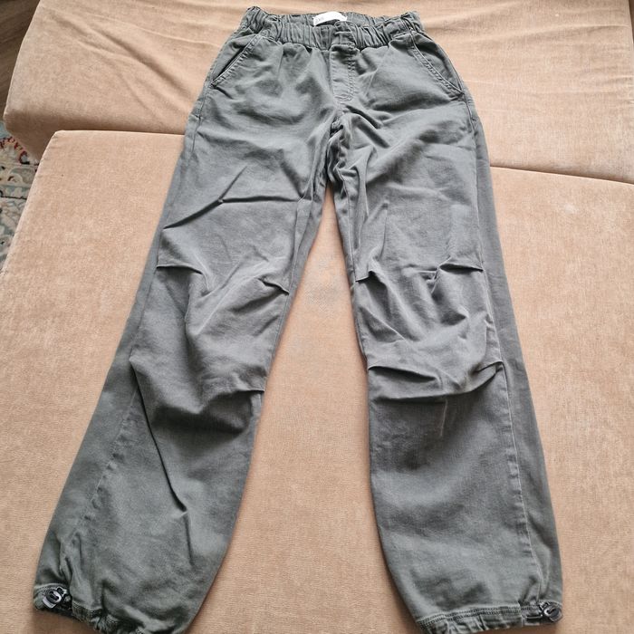 Продамй брюки для мальчика новые