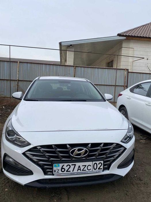 Жұмыс істеп жүріп көлікті өз атыңызға рәсімдеуге мүмкіндік бар.