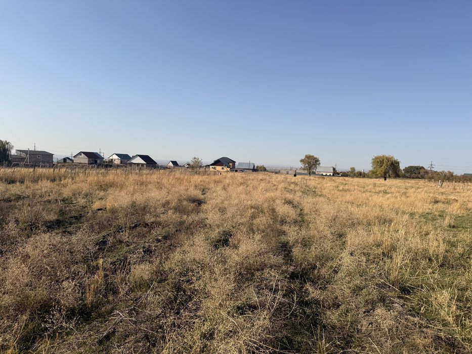 Продается участок п.Кызыл Кайрат