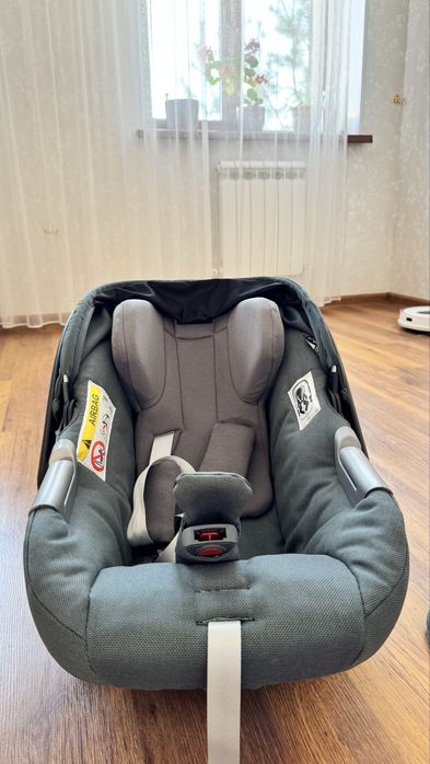Продам автолюльку Inglesina