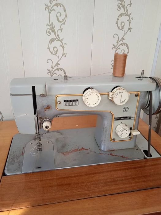 Продается Швейная машинка"Подольск"