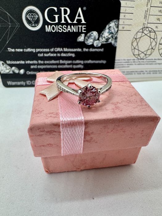 Сребърен пръстен с мойсанит (Диамант) 1 карат