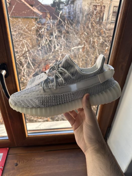 Yeezy 350 V2 Static