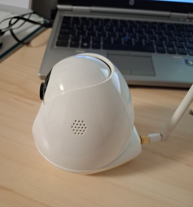 Cameră Supraveghere Wi-Fi TP-Link NC450 – HD, Pan/Tilt (Rotativă)