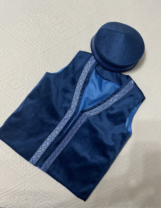 Жилеты в национальном стиле детские