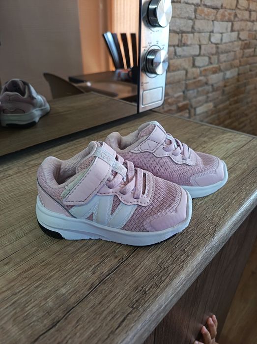 Маратонки New Balance